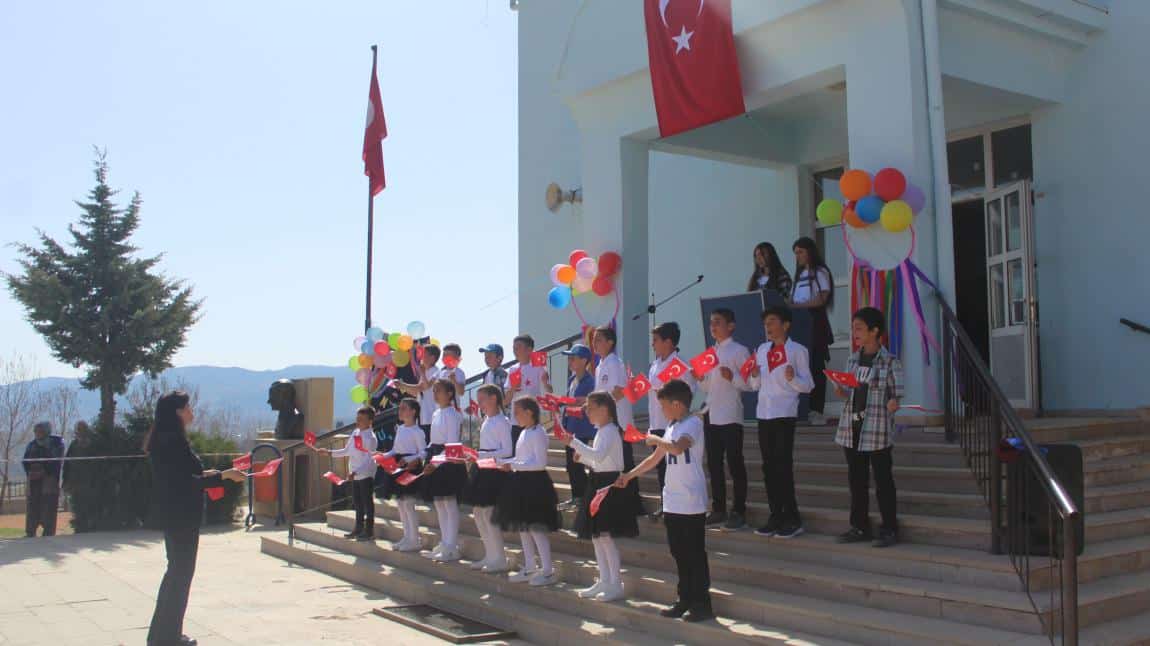 Bozkır Armutlu Ayşe Veli Demiröz Ortaokulu Fotoğrafı